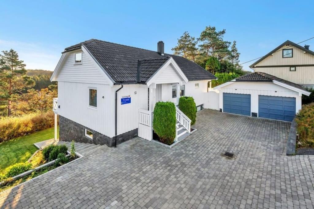 Romslig Og Fin Leilighet 17 Min Til Kristiansand Centrum Nodeland Exterior photo