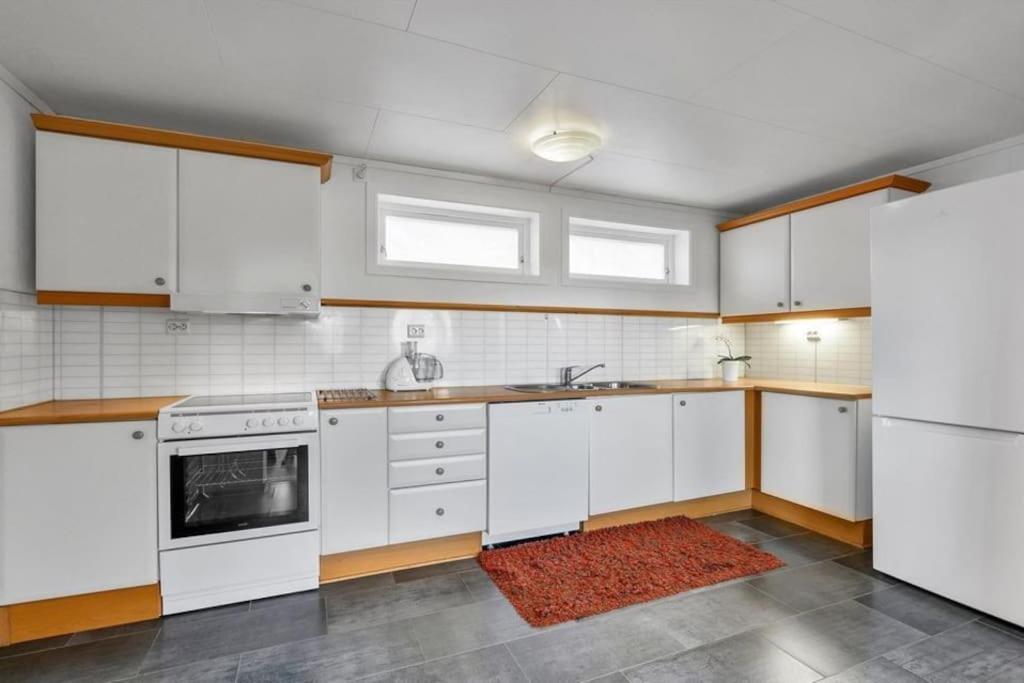 Romslig Og Fin Leilighet 17 Min Til Kristiansand Centrum Nodeland Exterior photo